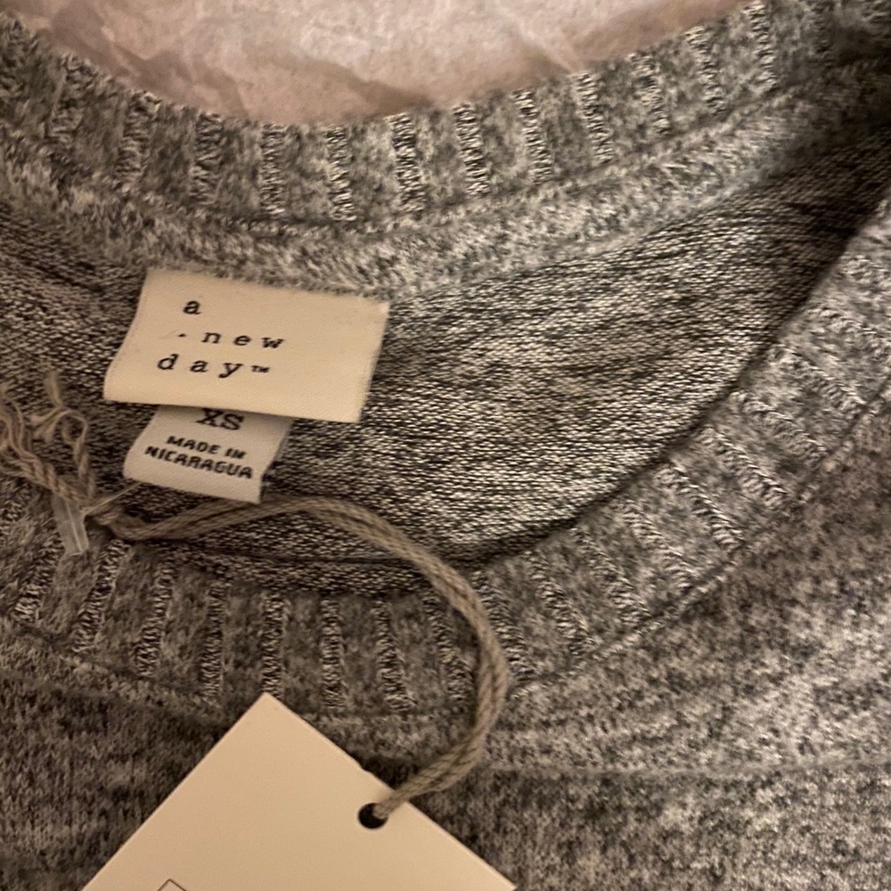 Sweater - Picture 2 of 3